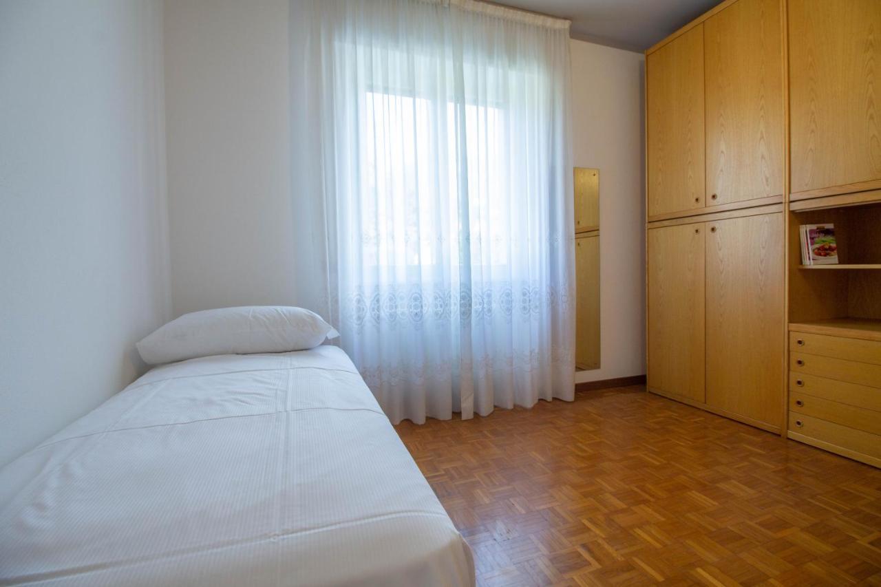 Mamma Ciccia Holiday Home - Casa Imperia Манделло-дель-Ларио Экстерьер фото