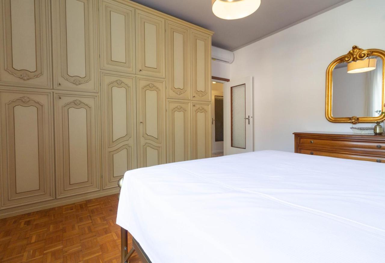 Mamma Ciccia Holiday Home - Casa Imperia Манделло-дель-Ларио Экстерьер фото